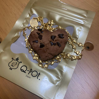 Q-pot. - 値下げ Q-pot チョコチップクッキーネックレス ハートの通販 ...