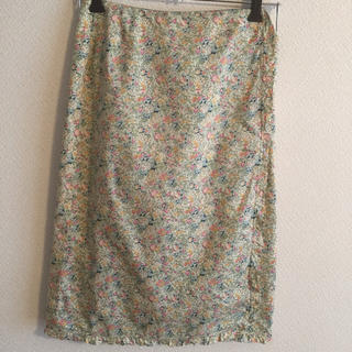 トゥモローランド(TOMORROWLAND)の美品 ラップスカート(ひざ丈スカート)