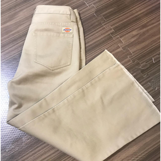 Dickies(ディッキーズ)のお値引き！Dickies 裾切りっぱなしチノパン レディースのパンツ(チノパン)の商品写真