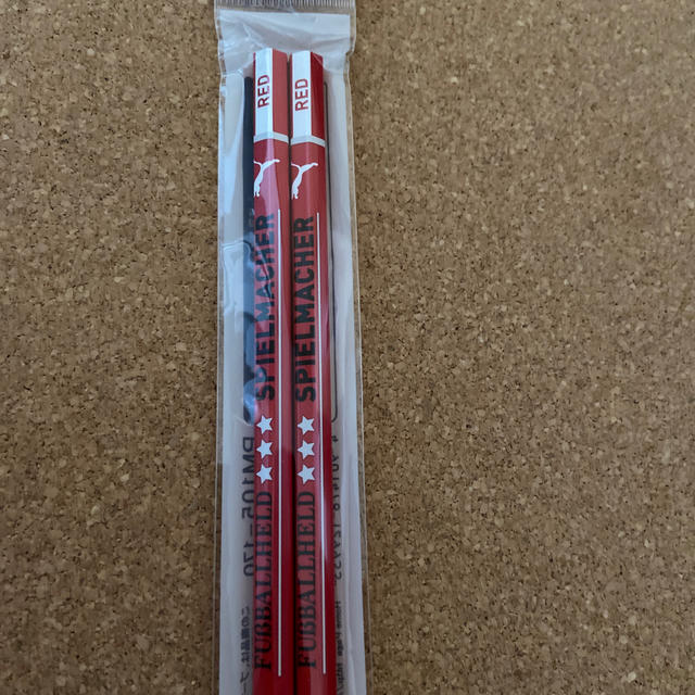 PUMA(プーマ)のプーマ　赤鉛筆2本入り✖️③袋 エンタメ/ホビーのアート用品(鉛筆)の商品写真
