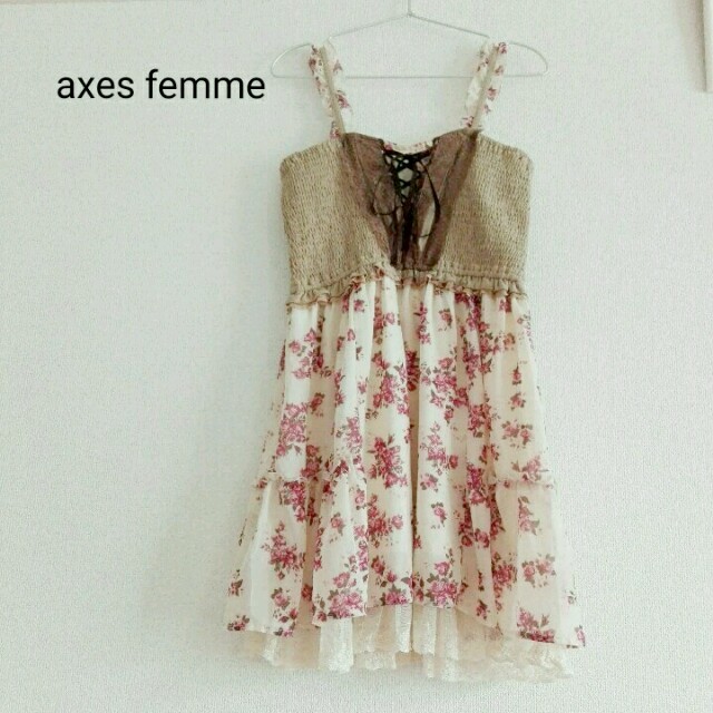 axes femme(アクシーズファム)のaxes femme ワンピース　 レディースのワンピース(ひざ丈ワンピース)の商品写真