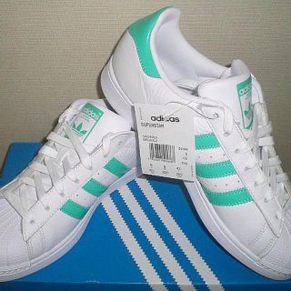 アディダス(adidas)の【新品】adidas SUPERSTAR B41995 26.5 白×緑(スニーカー)