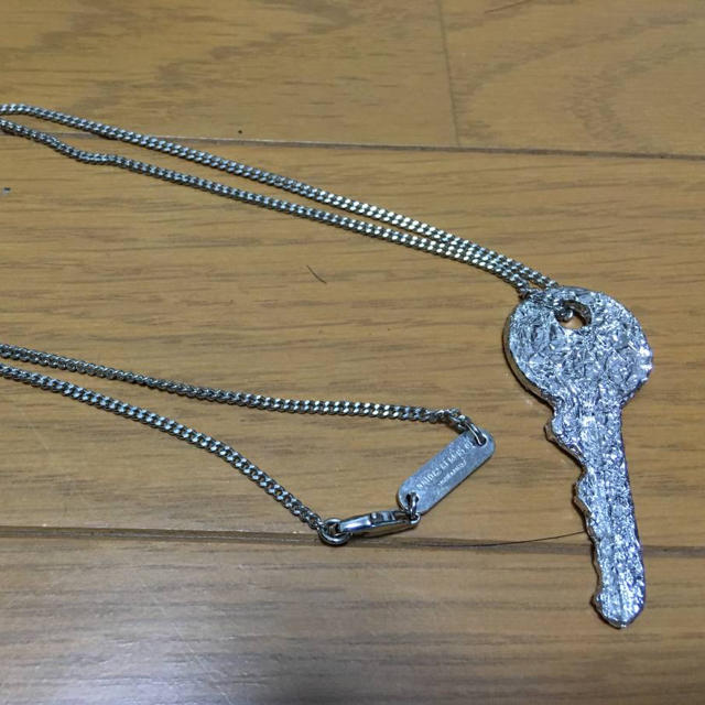 希少品 極美品マルタン マルジェラ 銀箔加工 鍵ネックレスアクセサリー