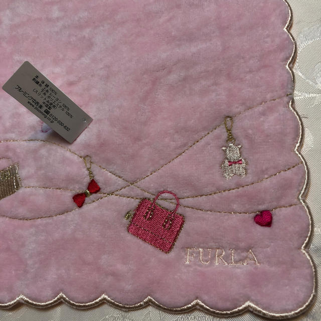 Furla(フルラ)のFURLA タオルハンカチ　新品 レディースのファッション小物(ハンカチ)の商品写真