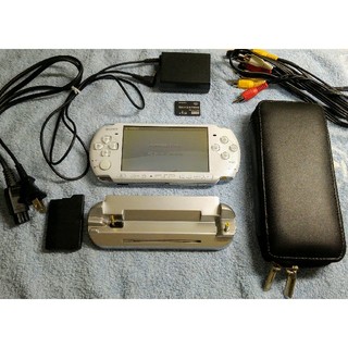 プレイステーションポータブル(PlayStation Portable)のPSP3000 パールホワイト　セット売り(携帯用ゲーム機本体)