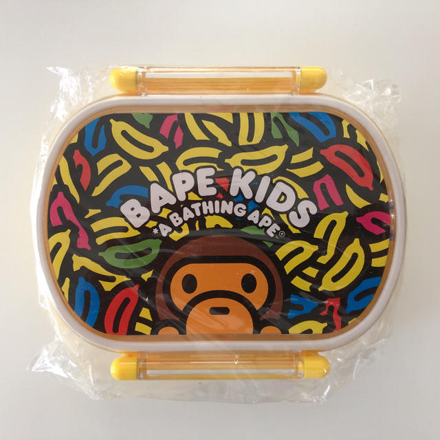 A BATHING APE(アベイシングエイプ)のBAPE KIDS MILO POOL LUNCH BOX インテリア/住まい/日用品のキッチン/食器(弁当用品)の商品写真