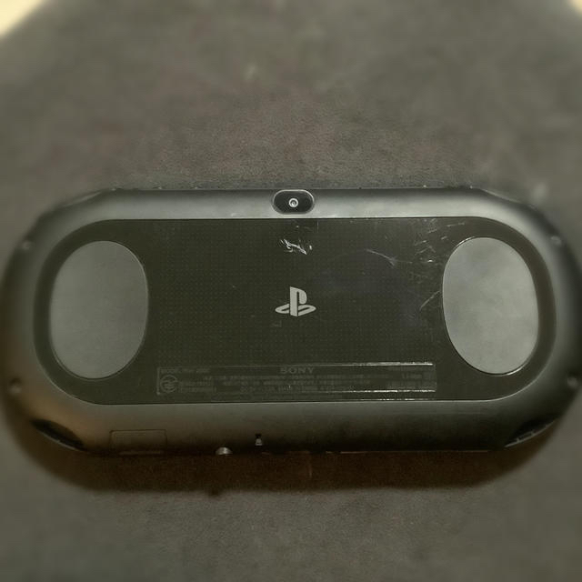 PlayStation Vita(プレイステーションヴィータ)の【勝手に値下げキャンペーン実施中】PlayStation Vita エンタメ/ホビーのゲームソフト/ゲーム機本体(携帯用ゲーム機本体)の商品写真