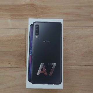 サムスン(SAMSUNG)のGalaxy a7 ブラック 楽天版(スマートフォン本体)