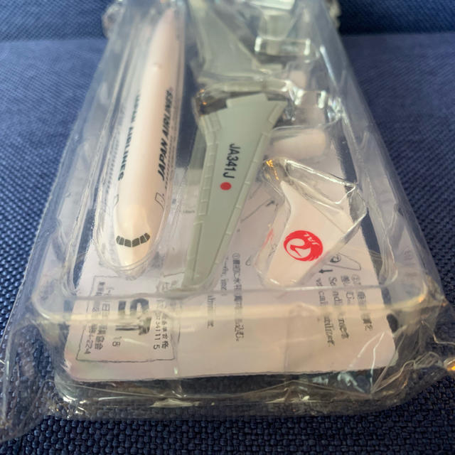JAL飛行機模型プラモデル エンタメ/ホビーのおもちゃ/ぬいぐるみ(模型/プラモデル)の商品写真