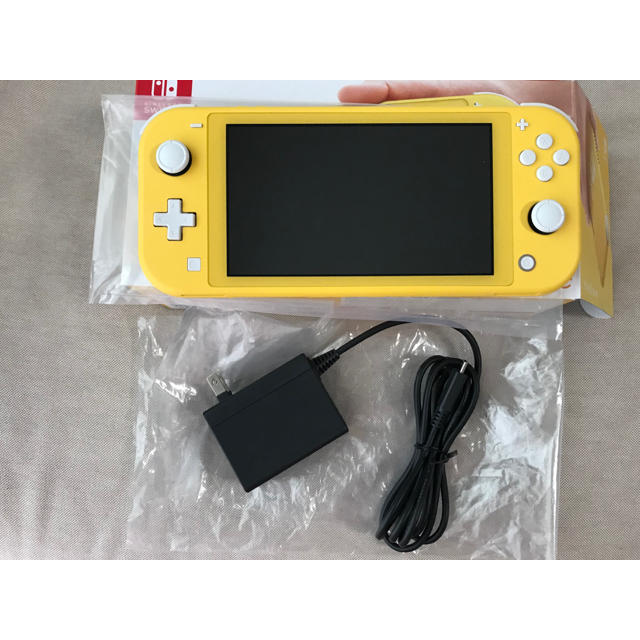 Nintendo Switch Lite イエロー