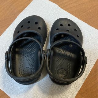 クロックス(crocs)のクロックス　カリン　karin ブラック　サイズ　C5(13cm) 美品(サンダル)