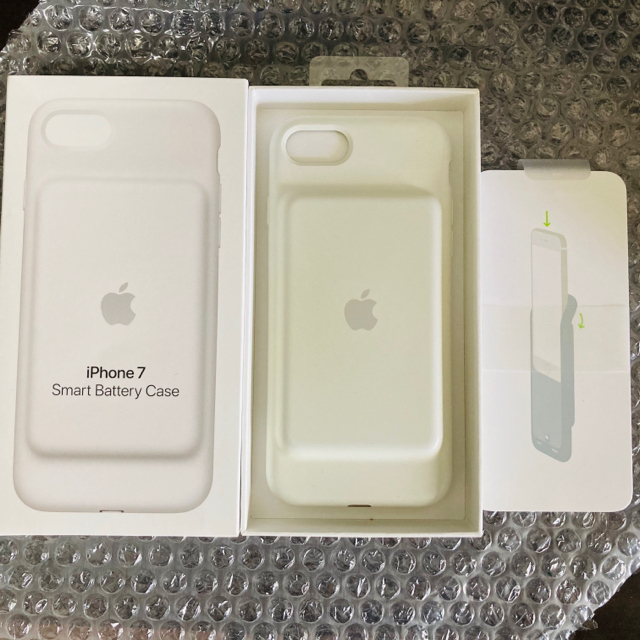 Apple(アップル)の"値引き中"Apple Smart Battery Case ホワイト スマホ/家電/カメラのスマホアクセサリー(iPhoneケース)の商品写真