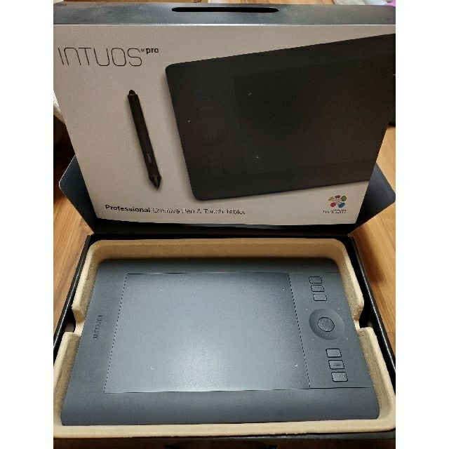 Wacom ペンタブ ワコム Intuos Pth 451 K1 Sサイズの通販 By わかめ S Shop ワコムならラクマ Wacom ペンタブ ワコム Intuos Pth 451 K1 Sサイズの通販 By わかめ S Shop ワコムならラクマ
