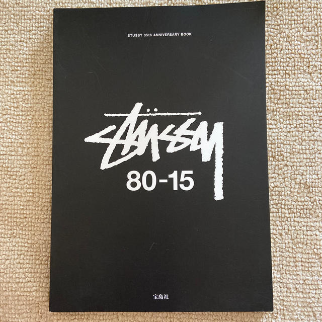 STUSSY(ステューシー)のSTUSSY 35th ANNIVERSARY BOOK 本　記念　おまけ付き エンタメ/ホビーの本(ファッション/美容)の商品写真