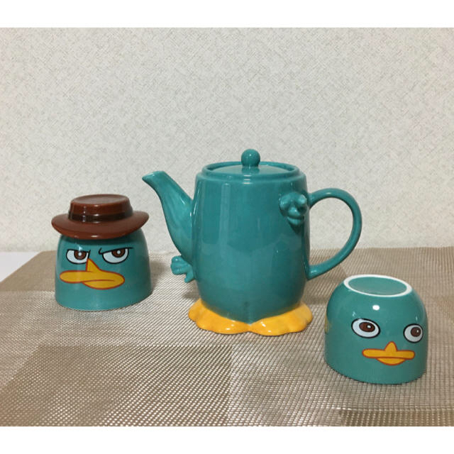 Disney(ディズニー)のカモノハシペリー  ティーポット  茶器 エンタメ/ホビーのおもちゃ/ぬいぐるみ(キャラクターグッズ)の商品写真