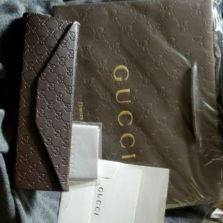 グッチ(Gucci)の【非売品】GUCCI折り畳みケース(サングラス/メガネ)