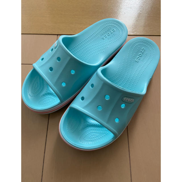crocs(クロックス)のクロックス　バヤバンドスライド レディースの靴/シューズ(サンダル)の商品写真
