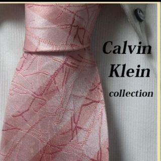 カルバンクライン(Calvin Klein)の極美品★カルバンクラインコレクション最高級光沢ピンクストライプ★ネクタイ(ネクタイ)