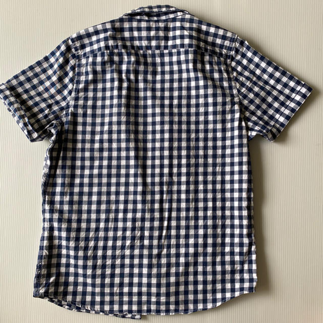 Abercrombie&Fitch(アバクロンビーアンドフィッチ)のアバクロ　チェックシャツ　Ｍ　ネイビー×ホワイト メンズのトップス(シャツ)の商品写真