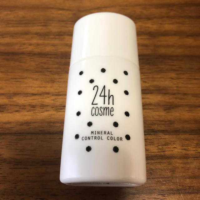 24h cosme(ニジュウヨンエイチコスメ)の24h cosme 24 コントロールベースカラー 02クリアバイオレット コスメ/美容のベースメイク/化粧品(化粧下地)の商品写真