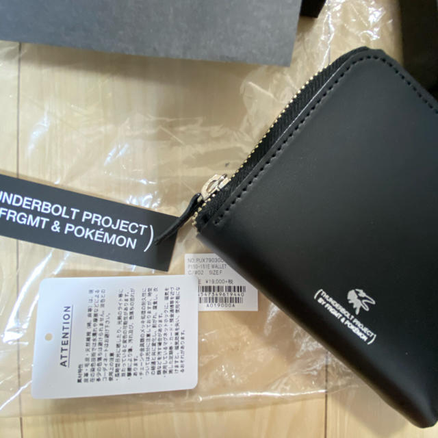 FRAGMENT(フラグメント)のTHUNDERBOLT PROJECT FRGMT & POKEMON 財布 メンズのファッション小物(折り財布)の商品写真