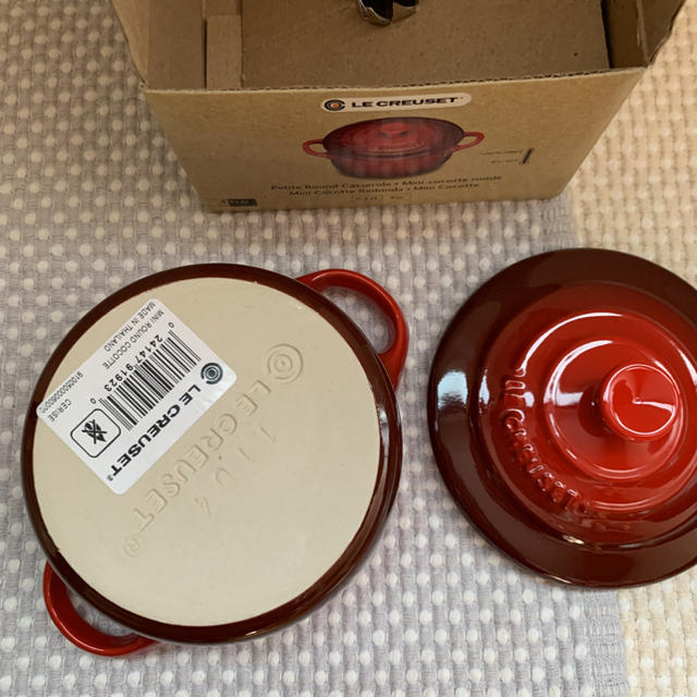 LE CREUSET(ルクルーゼ)のル・クルーゼ　ココット　チェリー インテリア/住まい/日用品のキッチン/食器(食器)の商品写真