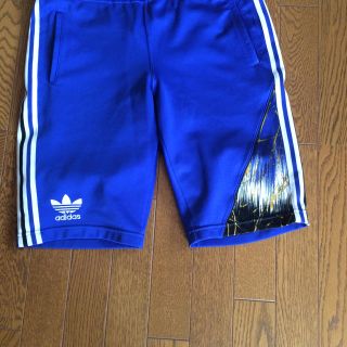 アディダス(adidas)のアディダスハーフパンツ(ショートパンツ)