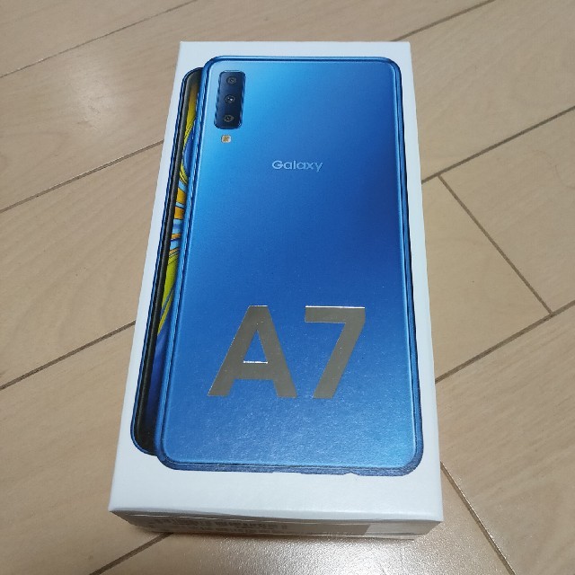 新品未使用／モバイル／Samsung Galaxy A7／ ブル－　青スマートフォン本体