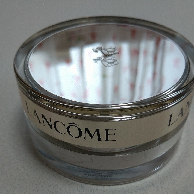 フェイスパウダーLANCOME　ランコム　アプソリュ　パウダー　15g　日本製