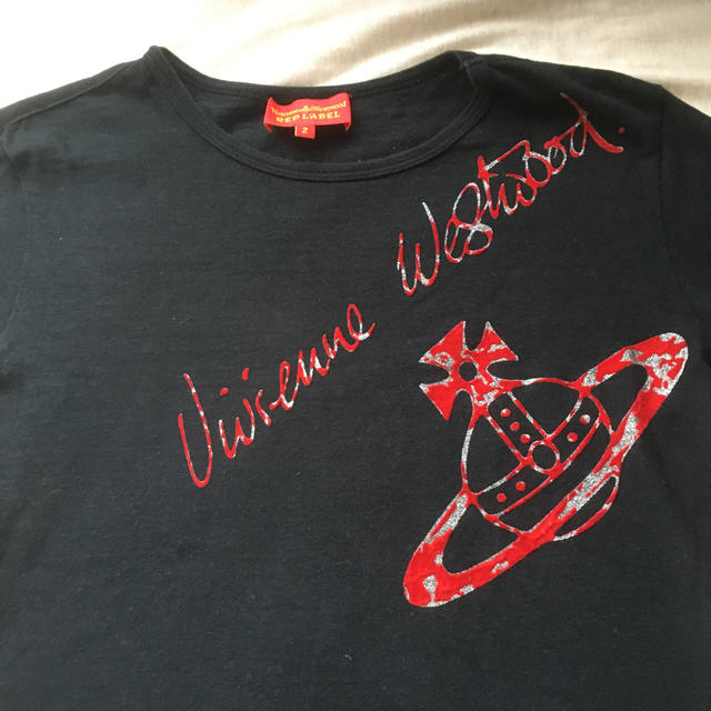 Vivienne Westwood(ヴィヴィアンウエストウッド)のvivienne west wood 黒　ブラック　オーヴ　Tシャツ レディースのトップス(Tシャツ(半袖/袖なし))の商品写真