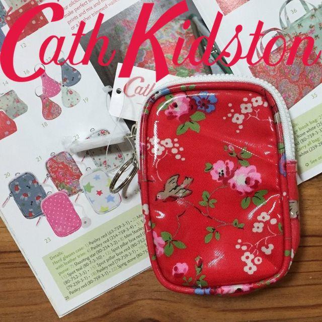 Cath Kidston(キャスキッドソン)の新品 キャスキッドソン ガジェットケース バードレッド レディースのファッション小物(ポーチ)の商品写真