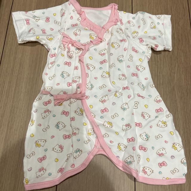 Nishiki Baby(ニシキベビー)のコンビ肌着 キティ キッズ/ベビー/マタニティのベビー服(~85cm)(肌着/下着)の商品写真