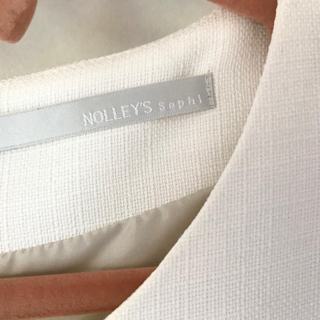 NOLLEY'S(ノーリーズ)のノーリーズソフィのホワイトワンピース レディースのワンピース(ひざ丈ワンピース)の商品写真