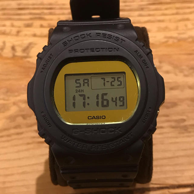 G-SHOCK(ジーショック)のCASIO G-SHOCK DW-5700BBMB メンズの時計(腕時計(デジタル))の商品写真