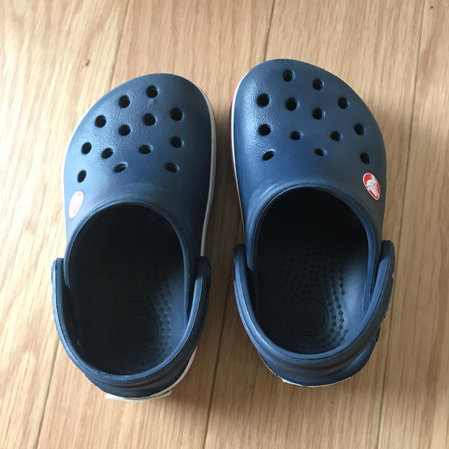 crocs(クロックス)のクロックス　ベビー　12〜13センチのようです。 キッズ/ベビー/マタニティのベビー靴/シューズ(~14cm)(サンダル)の商品写真