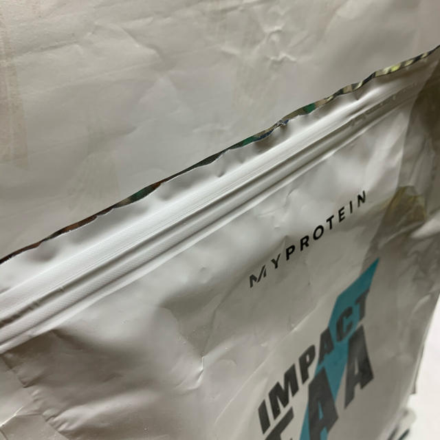 MYPROTEIN(マイプロテイン)のマイプロテイン　IMPACT EAA  1kg ノンフレーバー　開封済み 食品/飲料/酒の健康食品(アミノ酸)の商品写真