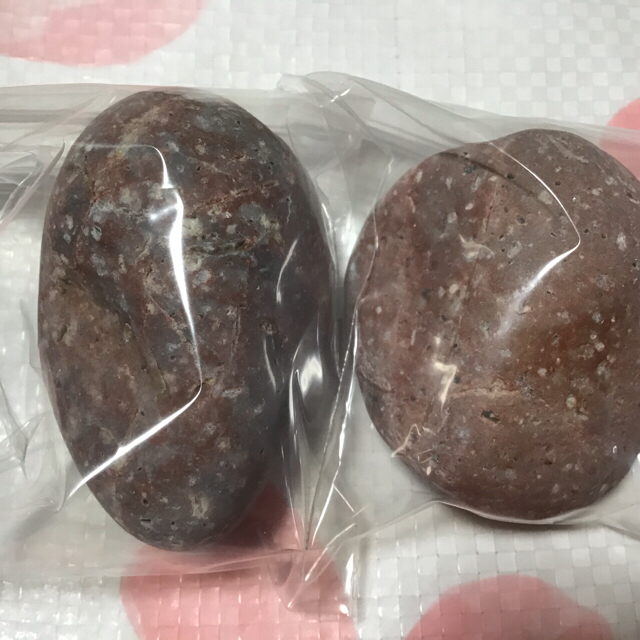 専用】姫川薬石 赤薬石2個と赤虎2個&おまけの通販 by ふたごの犬 専用】姫川薬石 赤薬石2個と赤虎2個&おまけの通販 by ふたごの犬