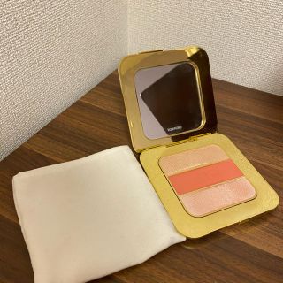 トムフォード(TOM FORD)の TOM FORD トムフォード ソレイユコントゥーリングコンパクト 03(チーク)