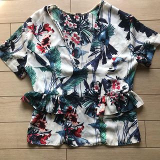 ザラ(ZARA)のZara トップス(シャツ/ブラウス(半袖/袖なし))