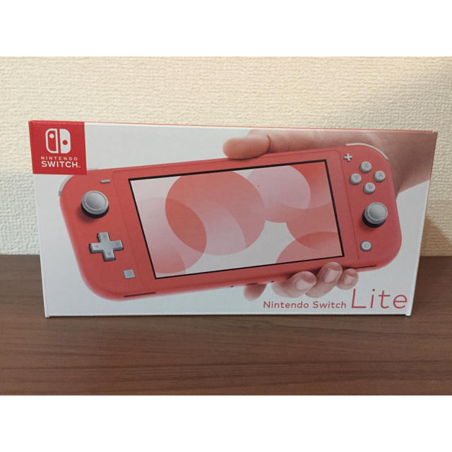 Nintendo Switch ライト／コーラル