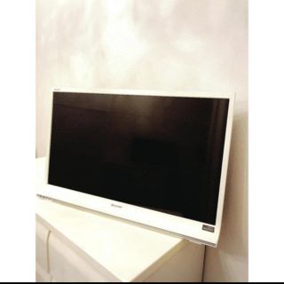 シャープ(SHARP)の大人気❗️シャープ32V型 LED AQUOS LC-32J9 ホワイト(テレビ)