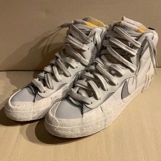 ナイキ(NIKE)のsacai × NIKE ブレーザー mid ホワイト(スニーカー)