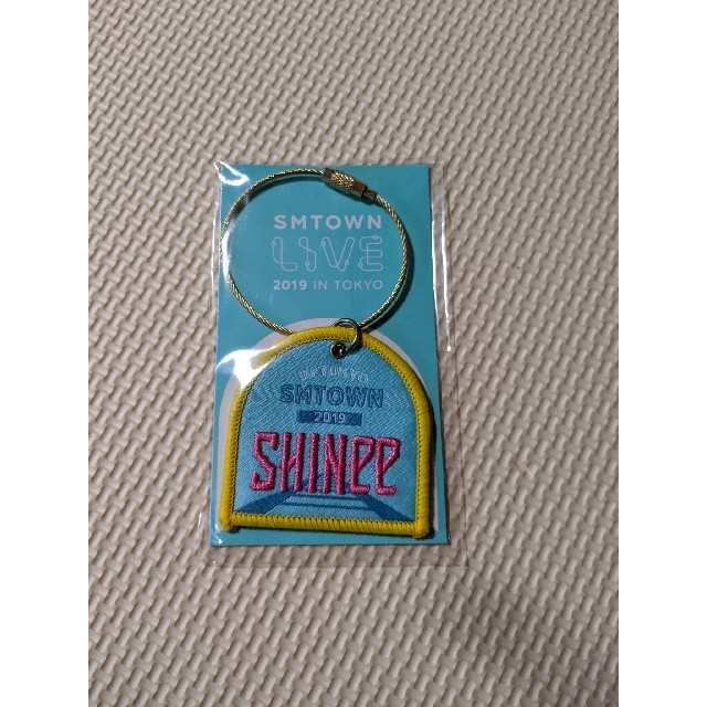SHINee 刺繍キーホルダー SMTOWN LIVE2019 エンタメ/ホビーのCD(K-POP/アジア)の商品写真