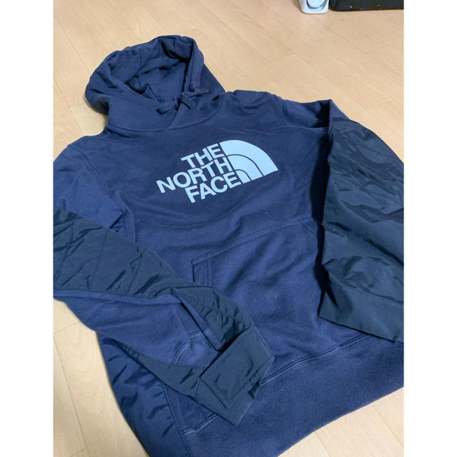 sacai(サカイ)のsacai NORTHFACE ネイビーパーカー　人気商品 レディースのトップス(パーカー)の商品写真