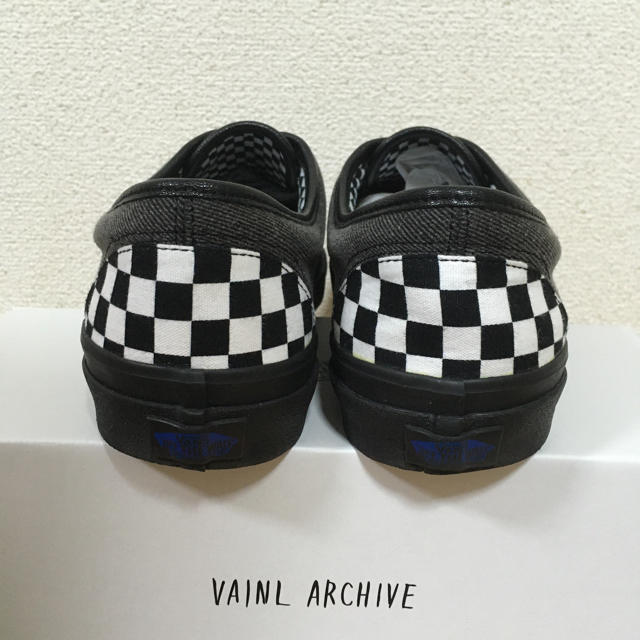 VANS(ヴァンズ)のVAINL ARCHIVE × VANS AUTHENTIC メンズの靴/シューズ(スニーカー)の商品写真