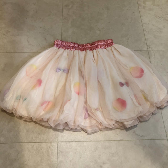 パンパンチュチュ♡花びらトップス90＆バルーンスカートMセット♡ キッズ/ベビー/マタニティのキッズ服女の子用(90cm~)(Tシャツ/カットソー)の商品写真