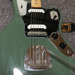 フェンダー(Fender)のfender american professional jaguar(エレキギター)