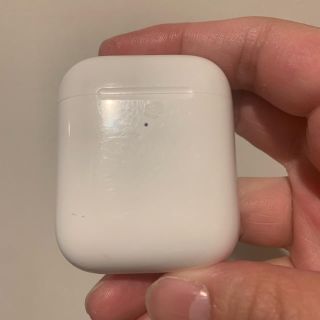 アップル(Apple)のairpods with wireless charging case エアポッ(ヘッドフォン/イヤフォン)