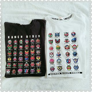 バンダイ(BANDAI)の2枚セット⭐️新品タグ有⭐️仮面ライダー　Tシャツ　M・ L　白・黒(Tシャツ/カットソー(半袖/袖なし))