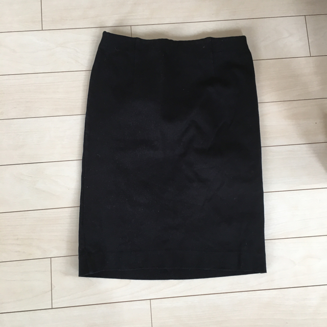 DEUXIEME CLASSE(ドゥーズィエムクラス)のドゥーズィエムクラス タイトスカート 黒 ブラック レディースのスカート(ひざ丈スカート)の商品写真